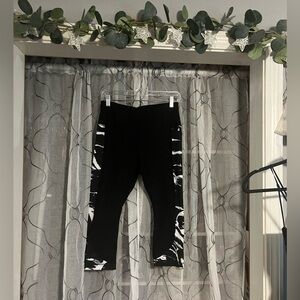 Dick Sporting Good capris leggings